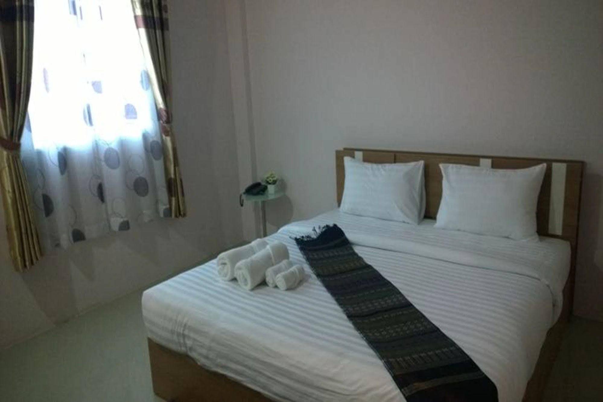 The Zara Double Tree Hotel Ubon Ratchathani Exterior foto